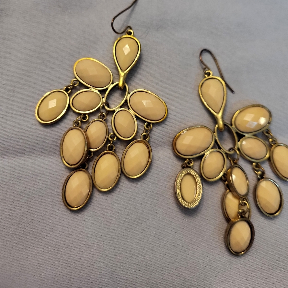 Chandelier earrings